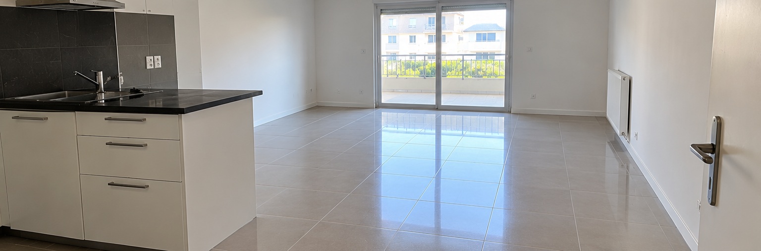 Appartement et sol carrelé nettoyés après remise en état de fin de location par G2R Nettoyage à Rennes et alentours